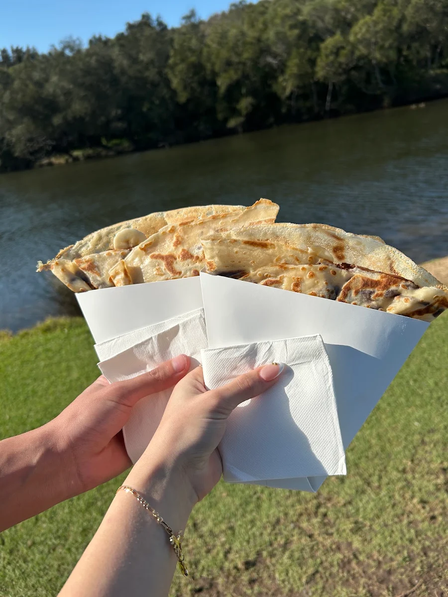 Highlights, Saltie Dog - Coffee & Crêpes