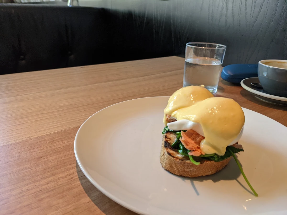 Eggs Benedict, Shadow Bar & Kitchen