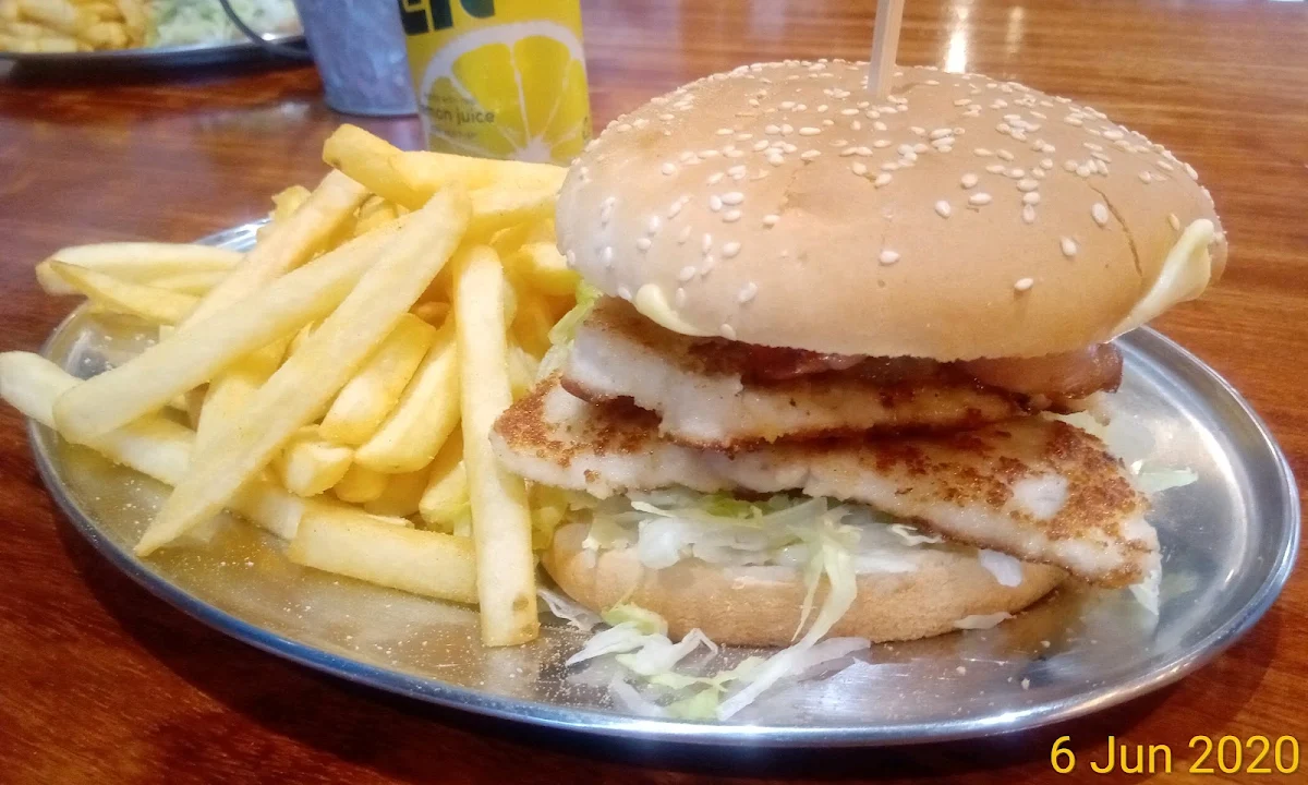 Tropical Chicken Burger