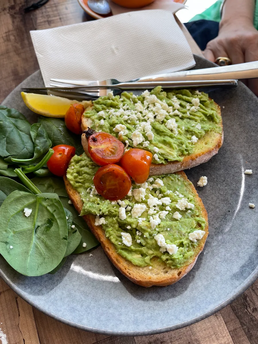 Smashed Avo, Mio Spazio Cafe