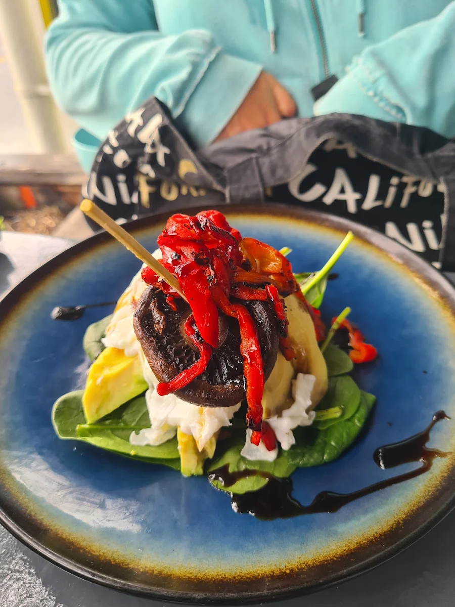 Highlights, Berkelouw Cafe