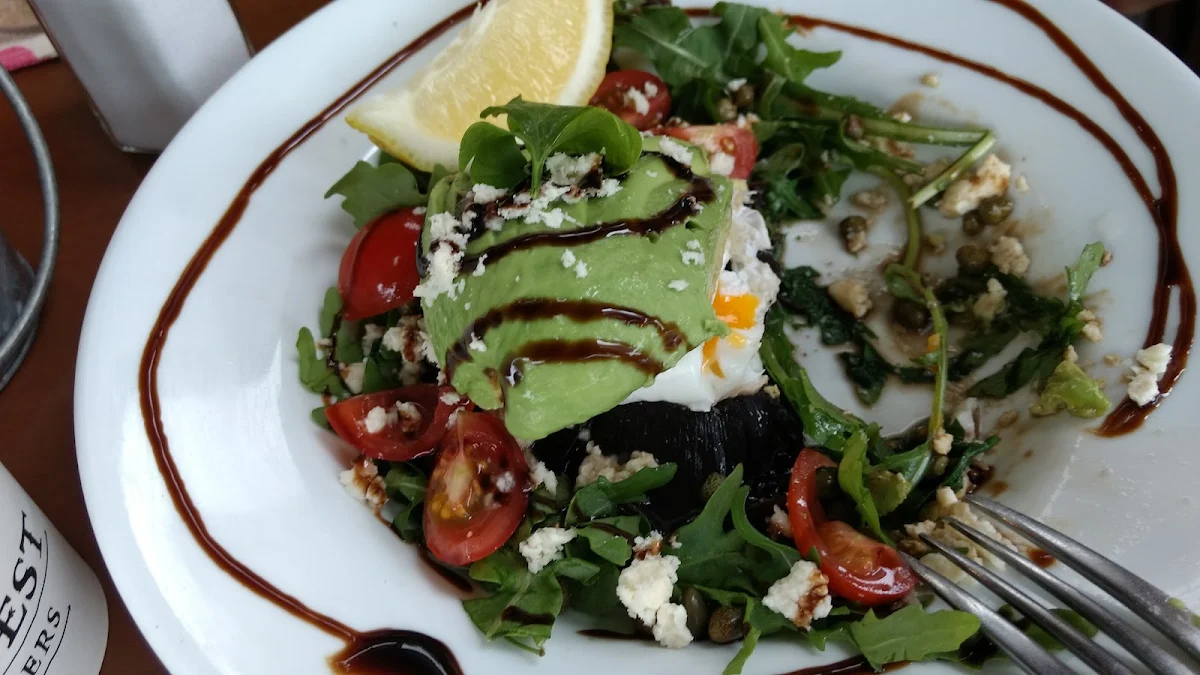 Highlights, Berkelouw Cafe