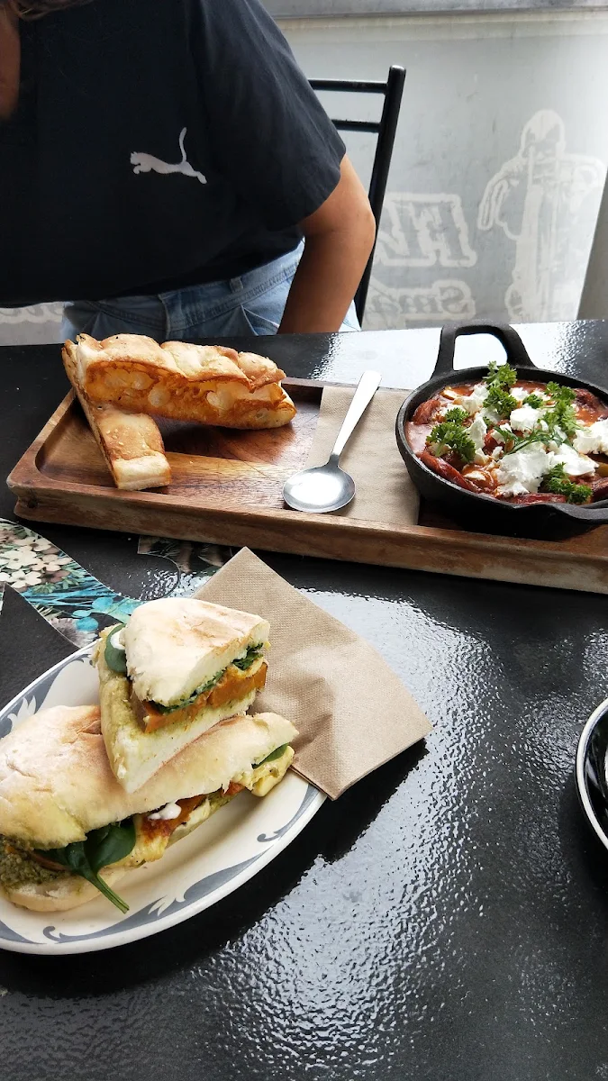 Shakshuka, Berkelouw Cafe