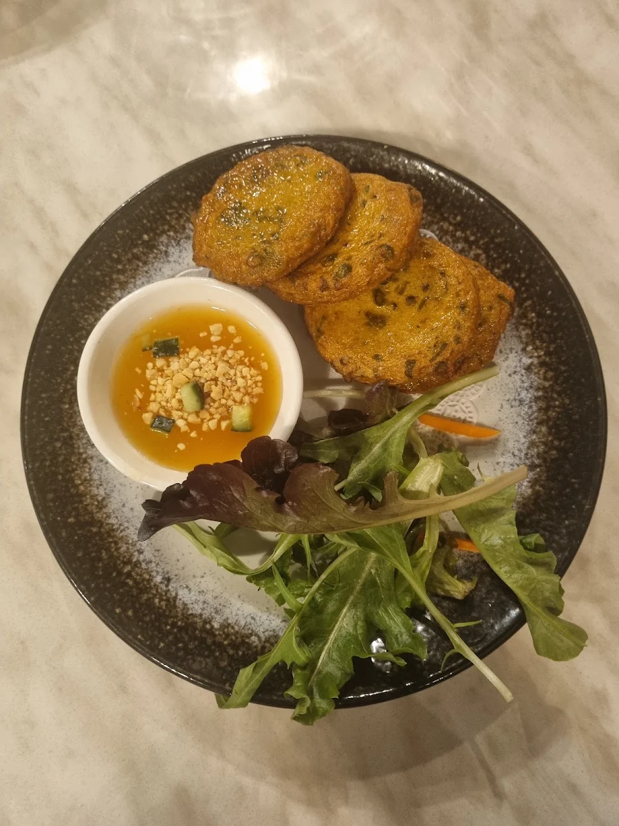8. Fish Cake (5) (M)