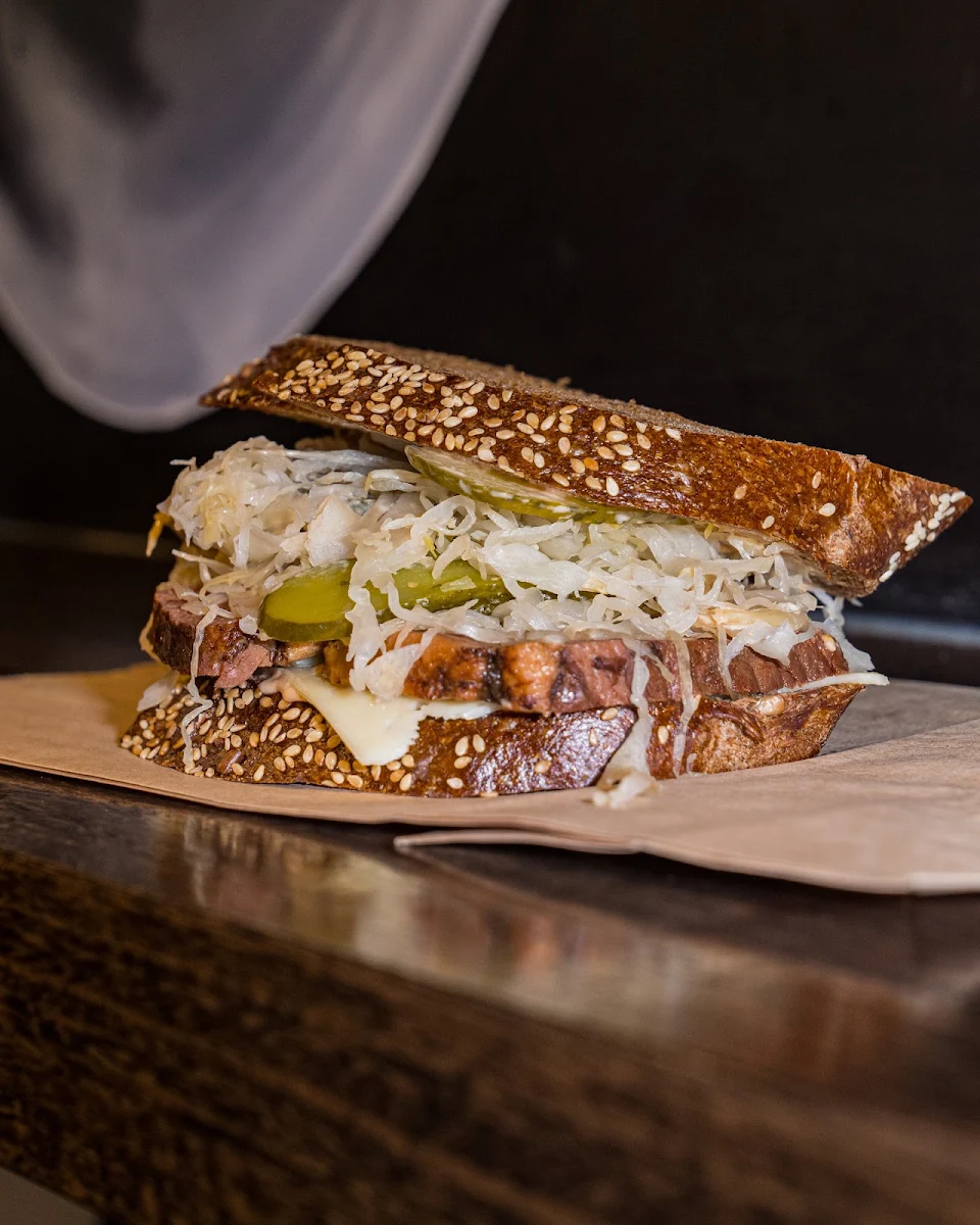 Highlights, Brooklyn Bridge Deli