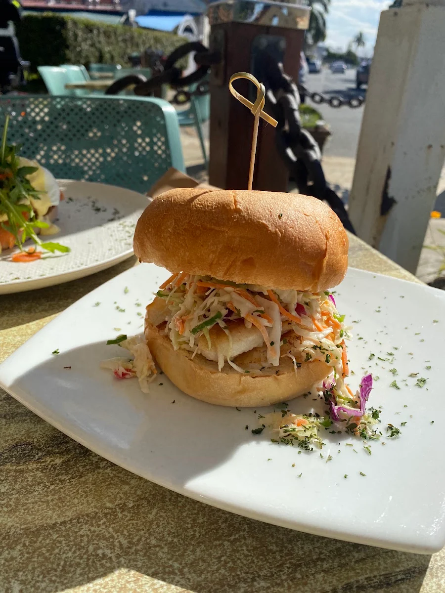 Fish Burger, Pelican's Nest Cafe