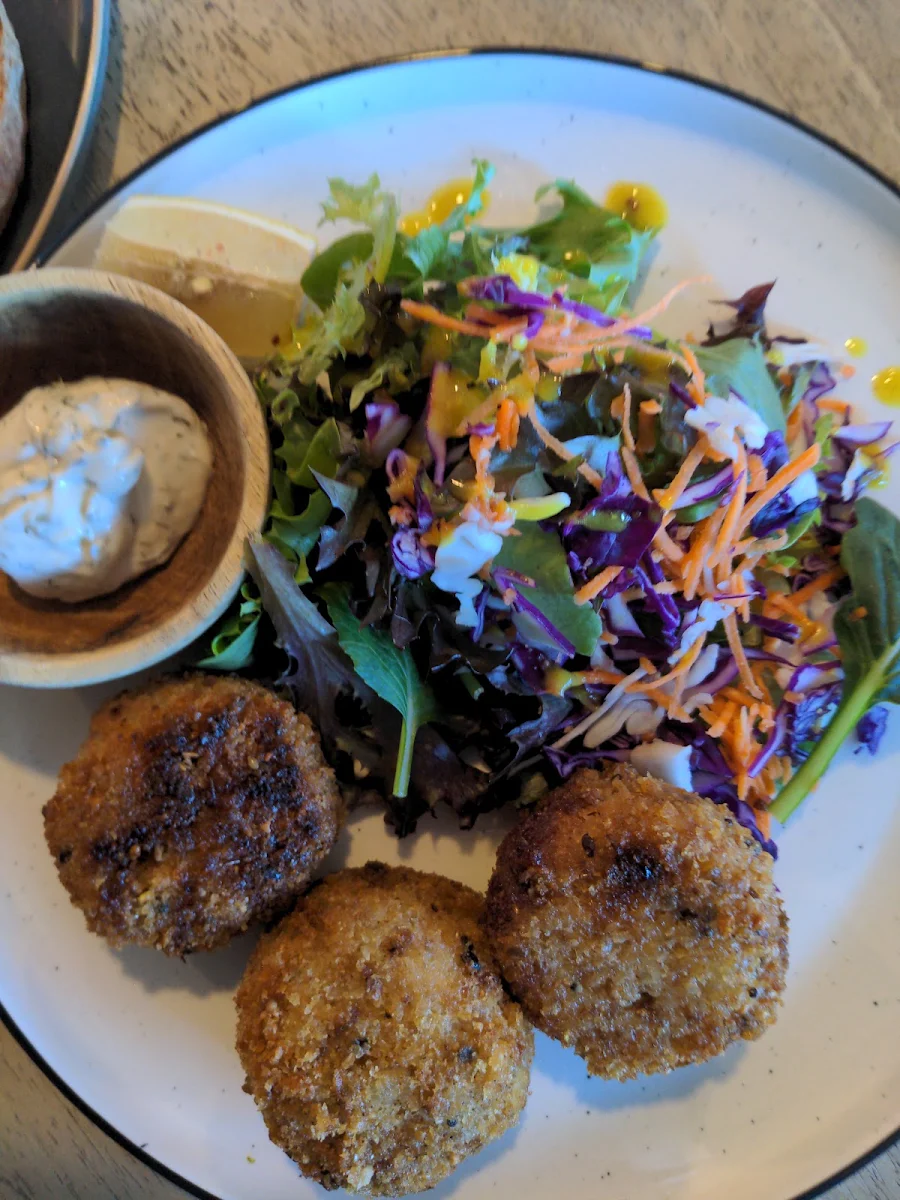Highlights, Odd Spot Cafe