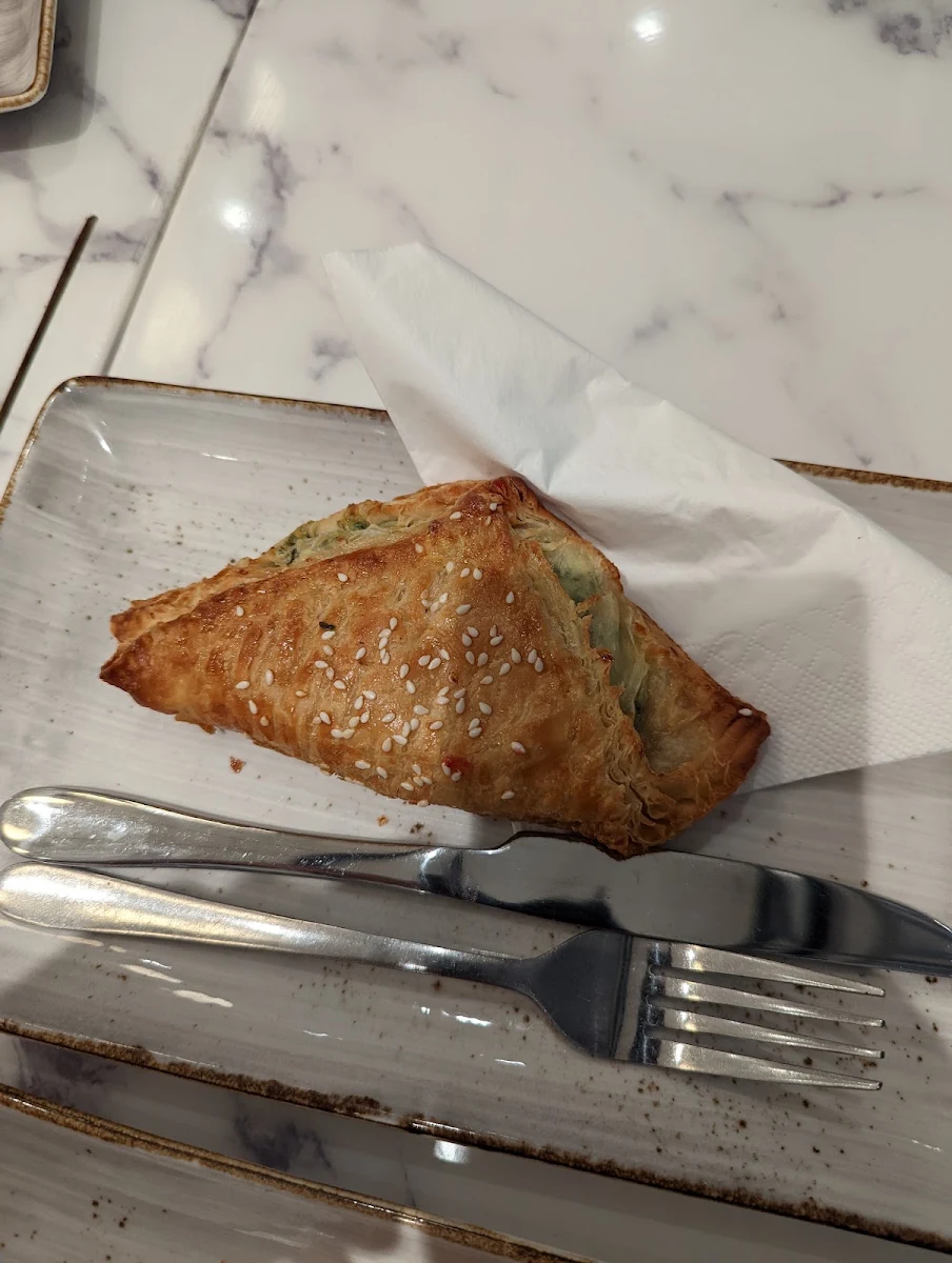 Spinach Triangle, DeFrance Roselands