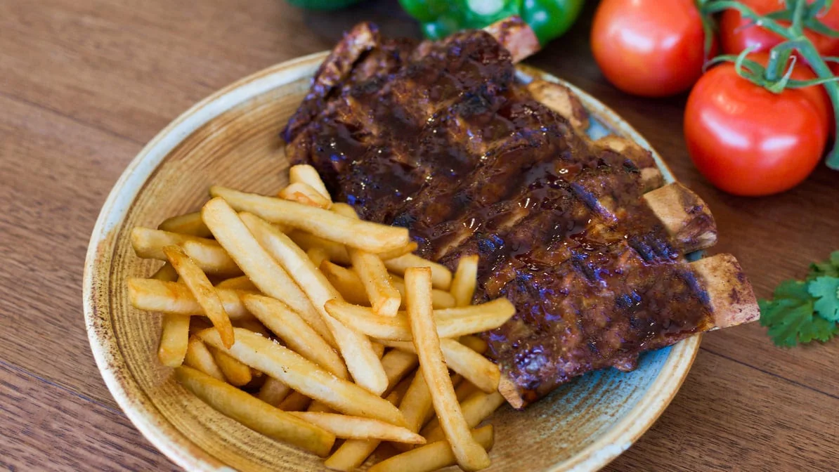 Highlights, Smokin burgers n' ribs kawana