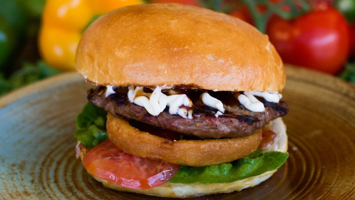 Highlights, Smokin burgers n' ribs kawana
