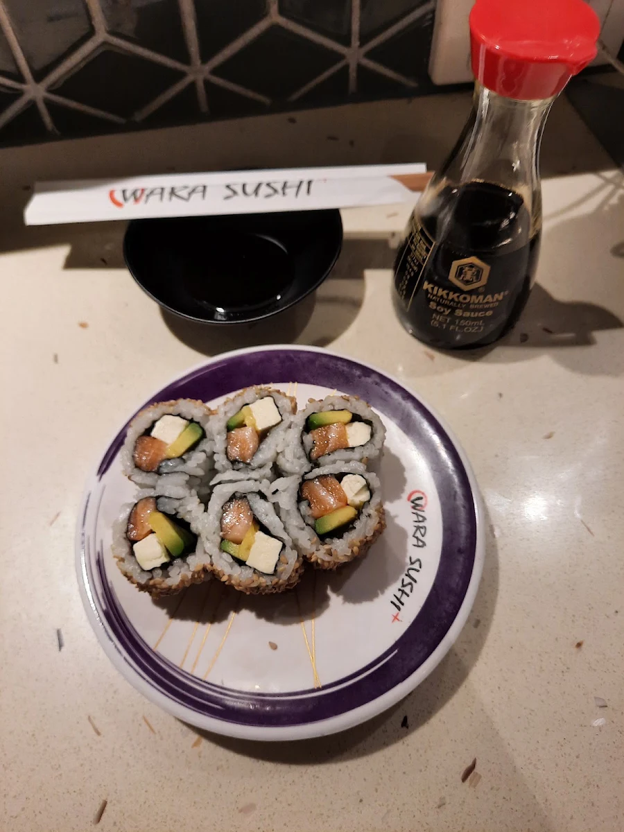 Smoked Salmon Roll