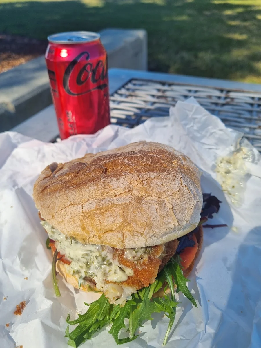 Cod Burger, Doug's Seafood Cafe