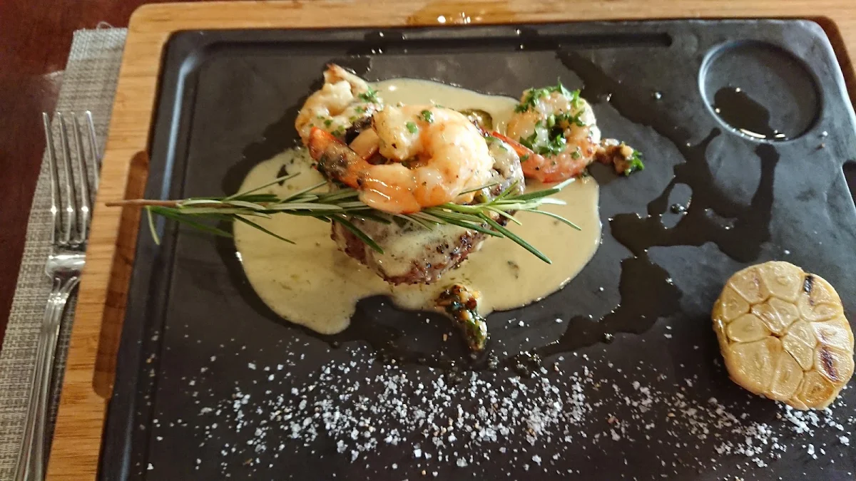 Steak with Garlic Prawns