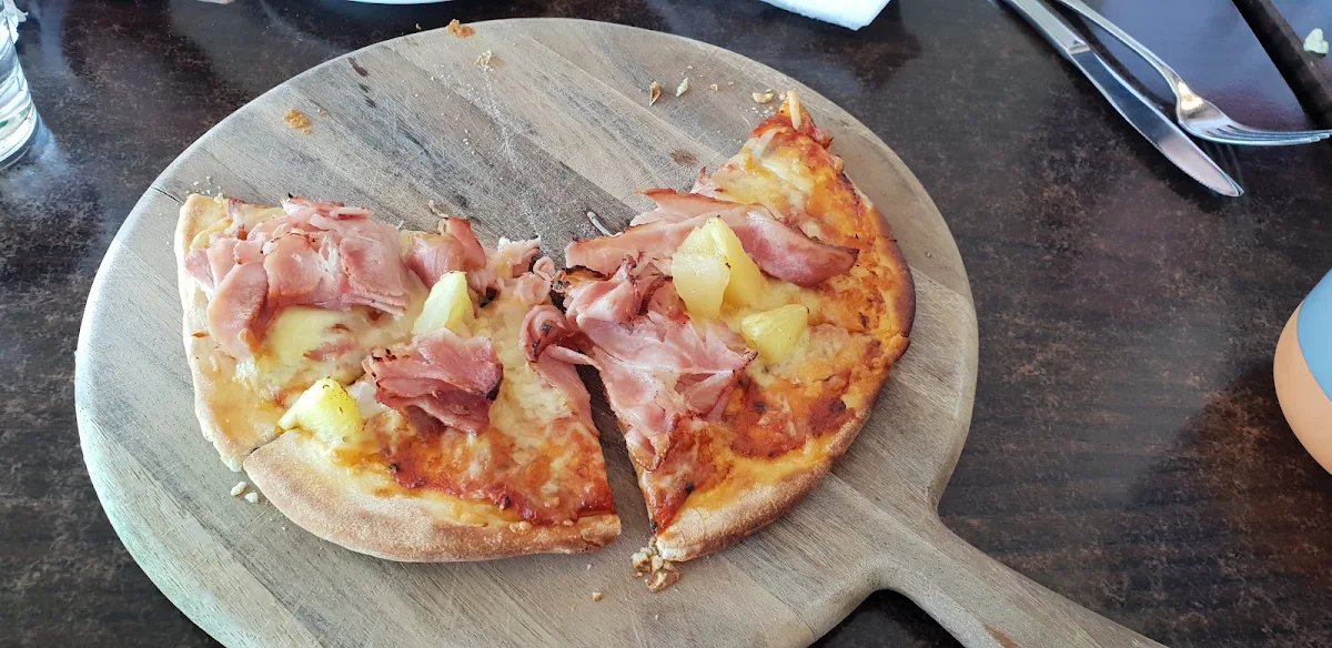 Hawaiian Pizza