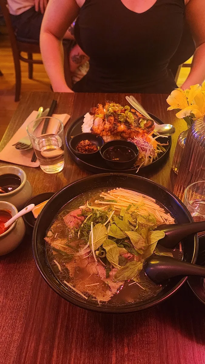 Highlights, Dad Vietnamese Restaurant