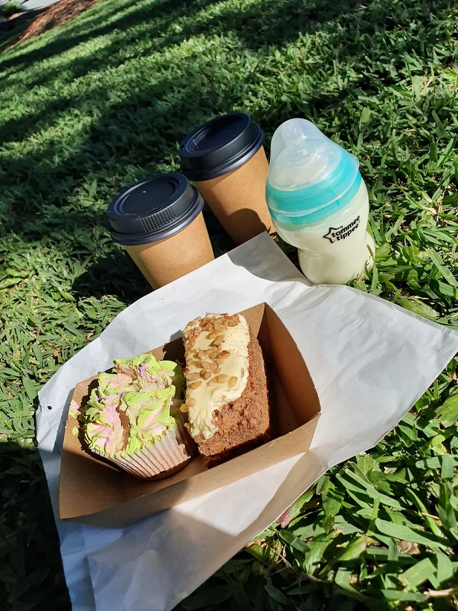 Carrot Cake Fairy Cupcake & Cappuccino