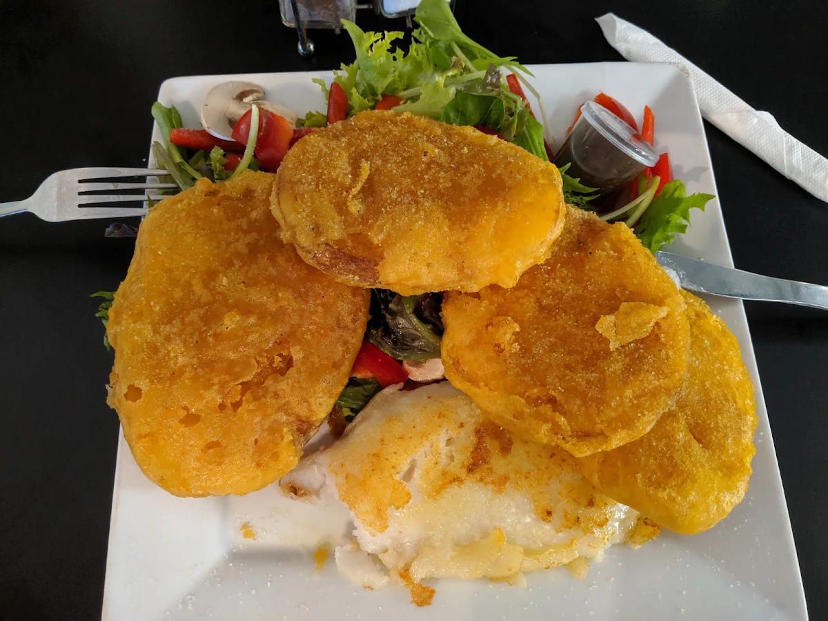 Coral Trout with Salad & Potato Scallops