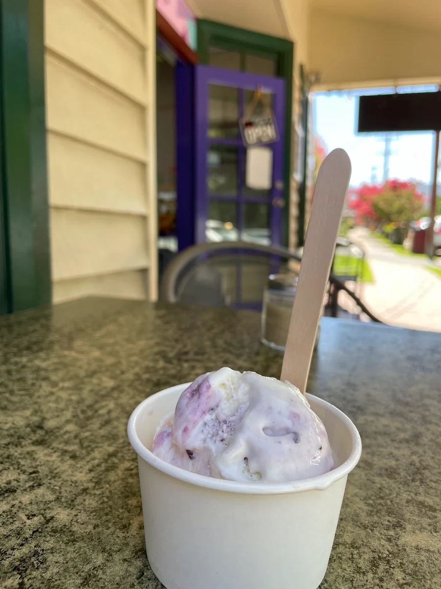 Highlights, Valley Fudge & Teahouse