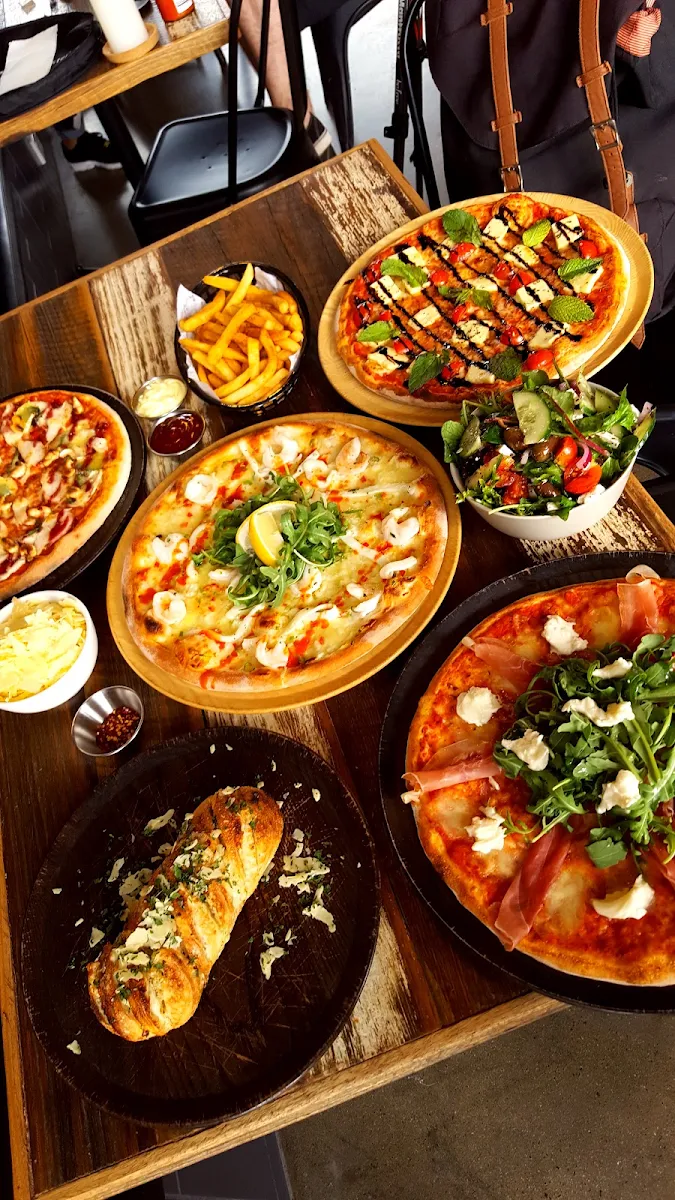 Highlights, Heaven Woodfire Pizza