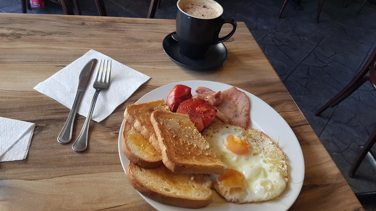 Bacon & Eggs Brekky