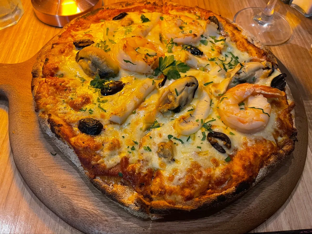 Pizza Rosso, Vespa Rossa Degraves