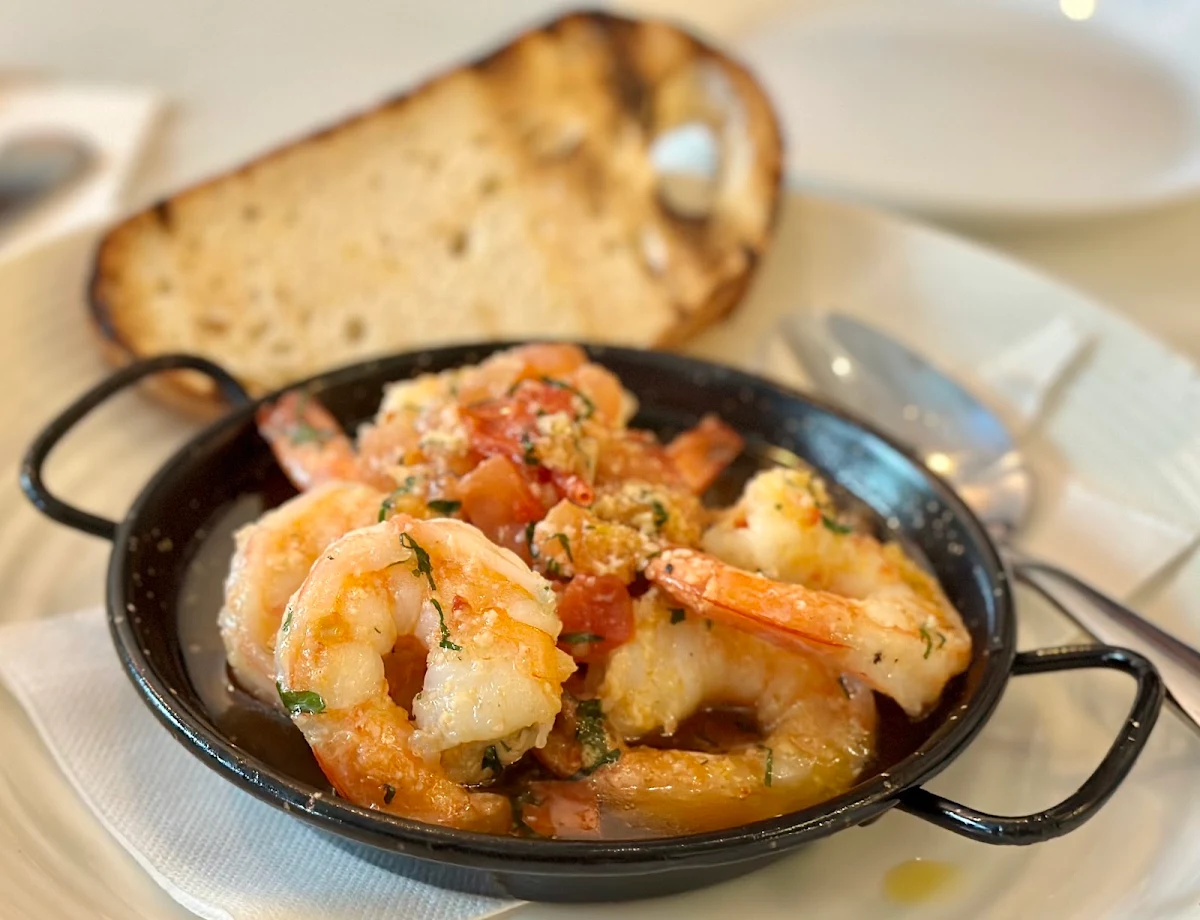 Garlic Prawns, Fourth Fish Cafe & Restaurant