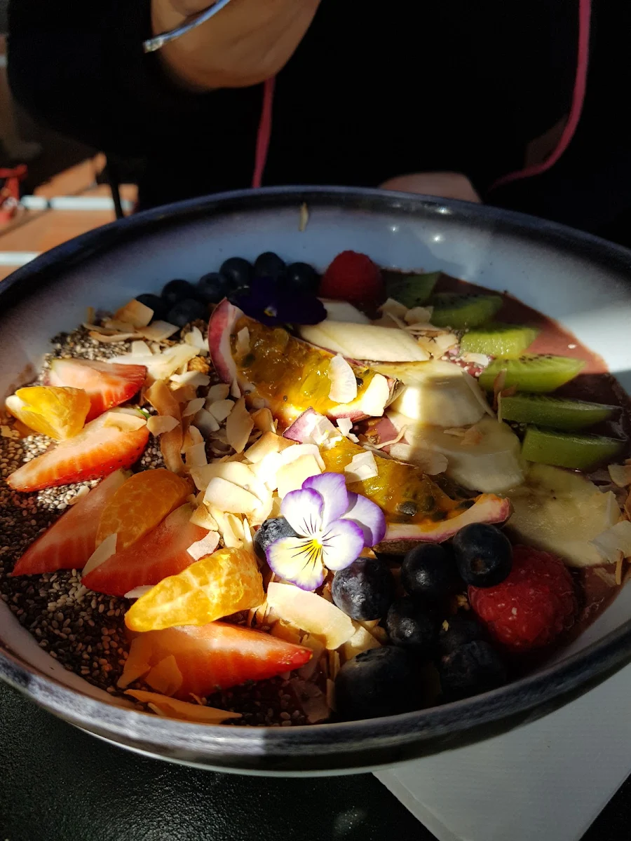 Tropical Acai Superbowl
