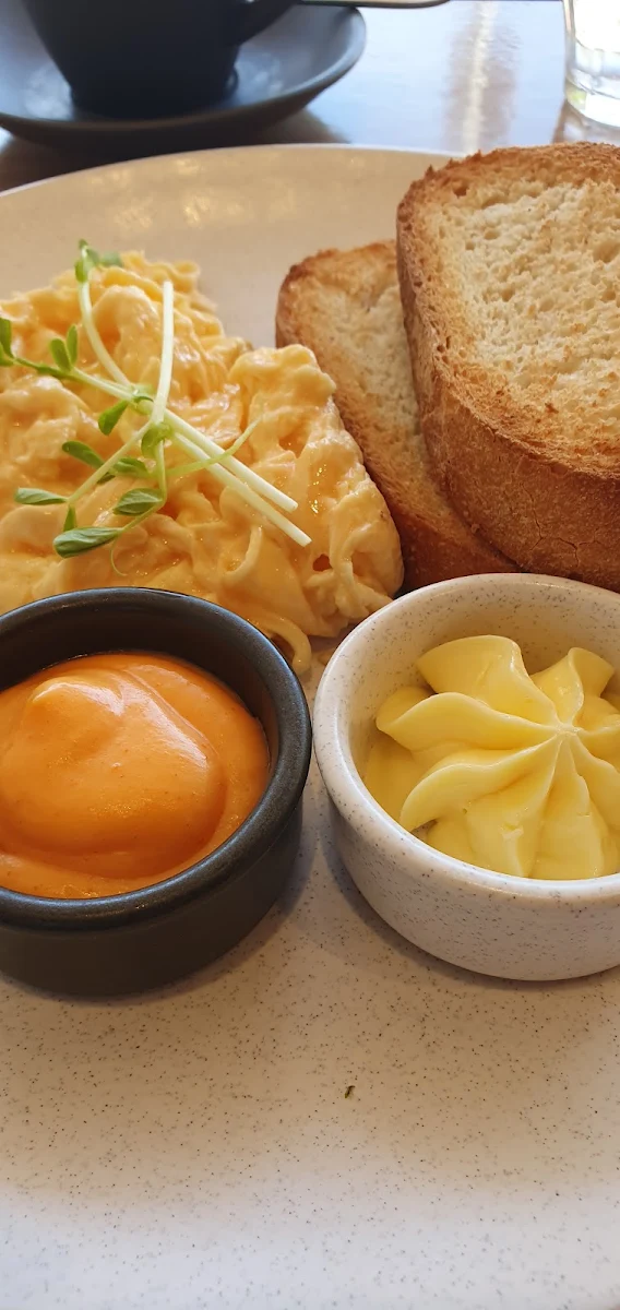 Scrambled Eggs, The Neighbourhood Kitchen, Coffee & Bottle Shop
