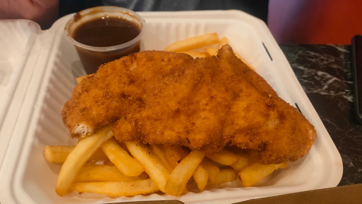 Chicken Schnitzel, Rumbelows Restaurant