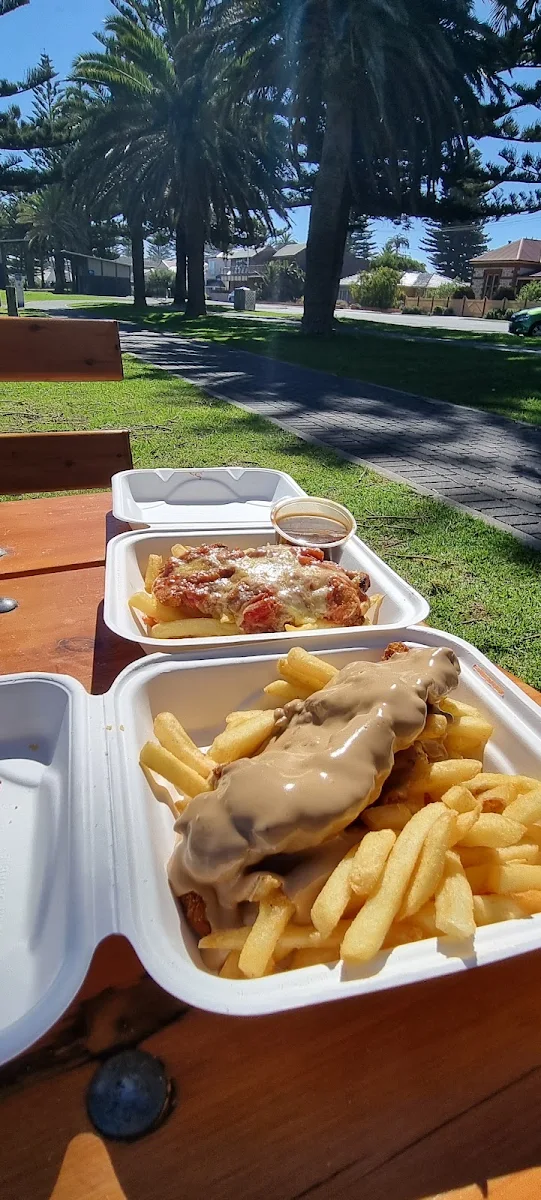 Chips & Gravy, Rumbelows Restaurant