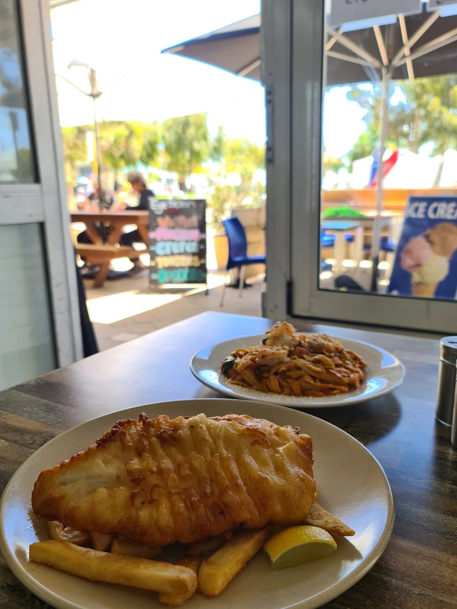 Highlights, Rockin Beach Kitchen