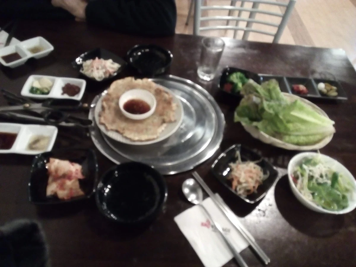 Service, K BBQ (BBQ Village)