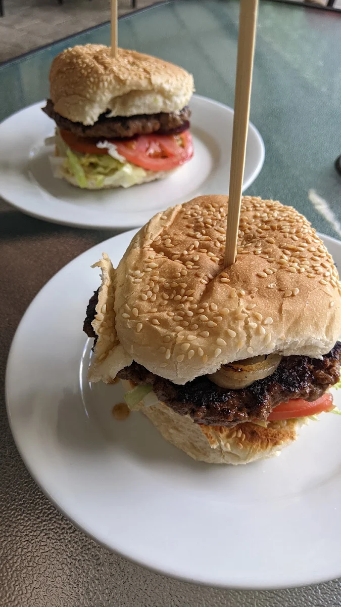 Hamburger, K&T's Cafe