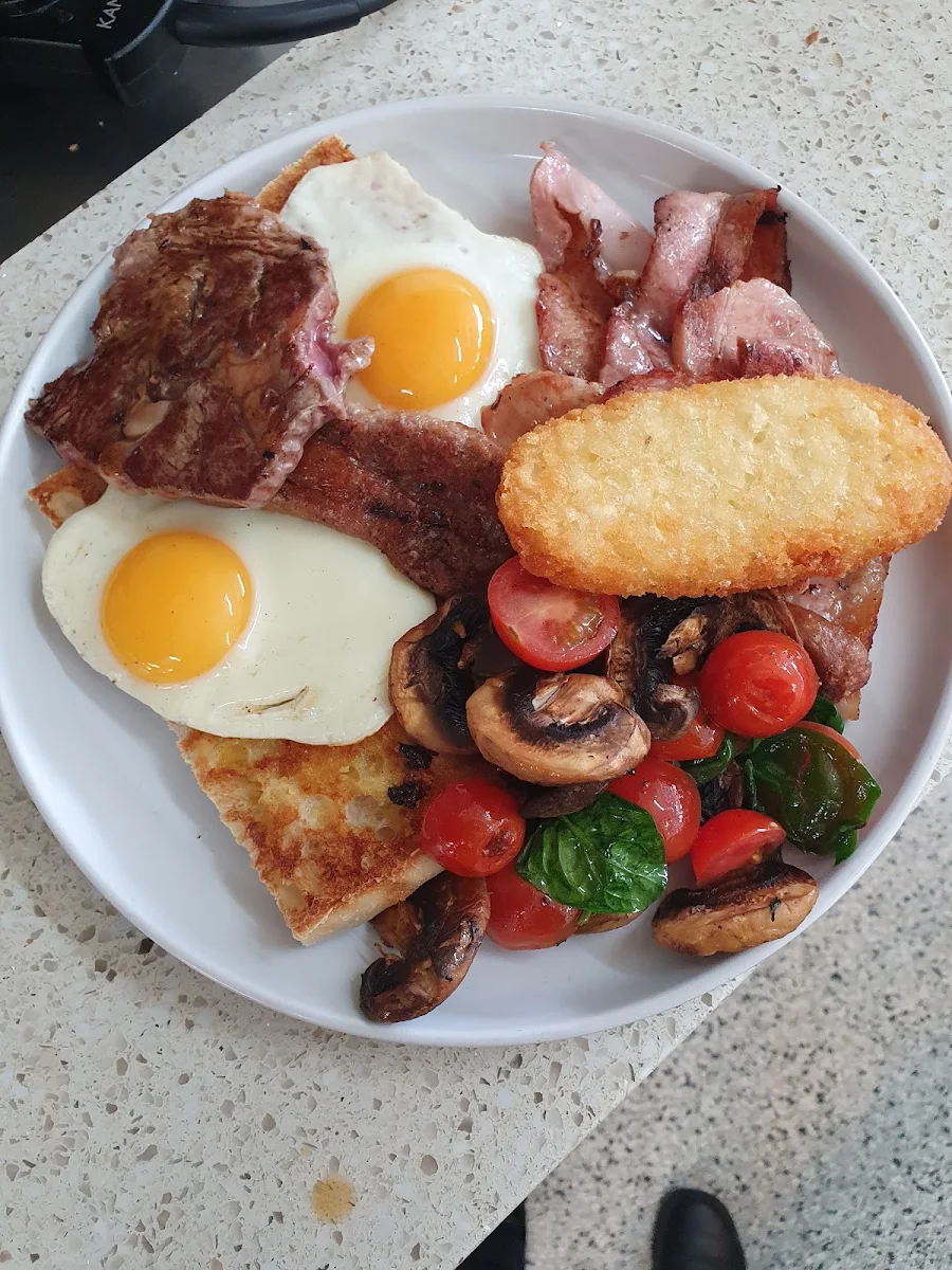 Highlights, K&T's Cafe