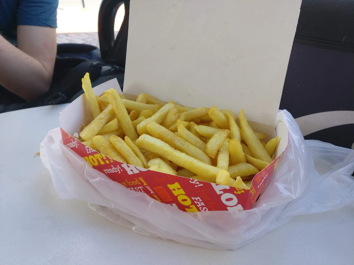 Large Chips, Pinewood Chicken Bar