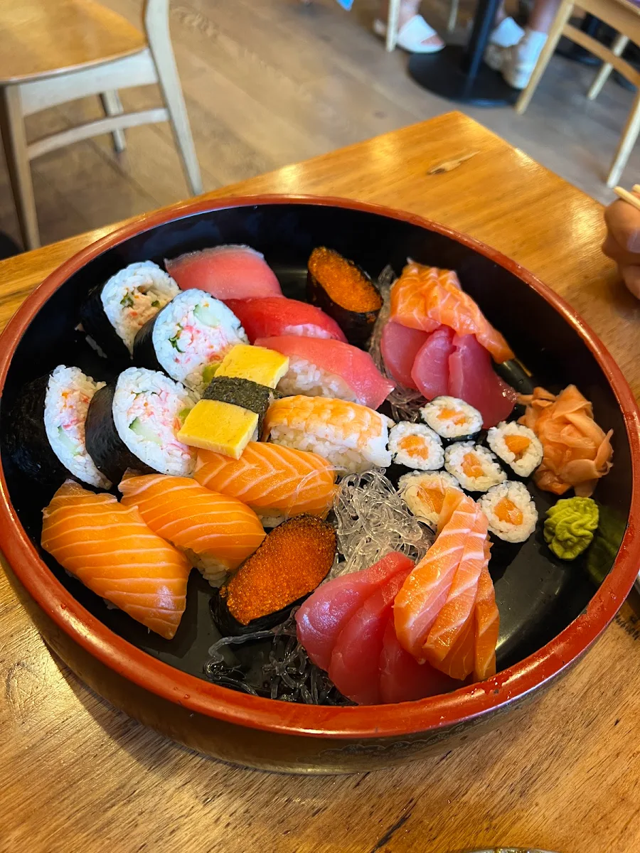 Highlights, Hi Sushi