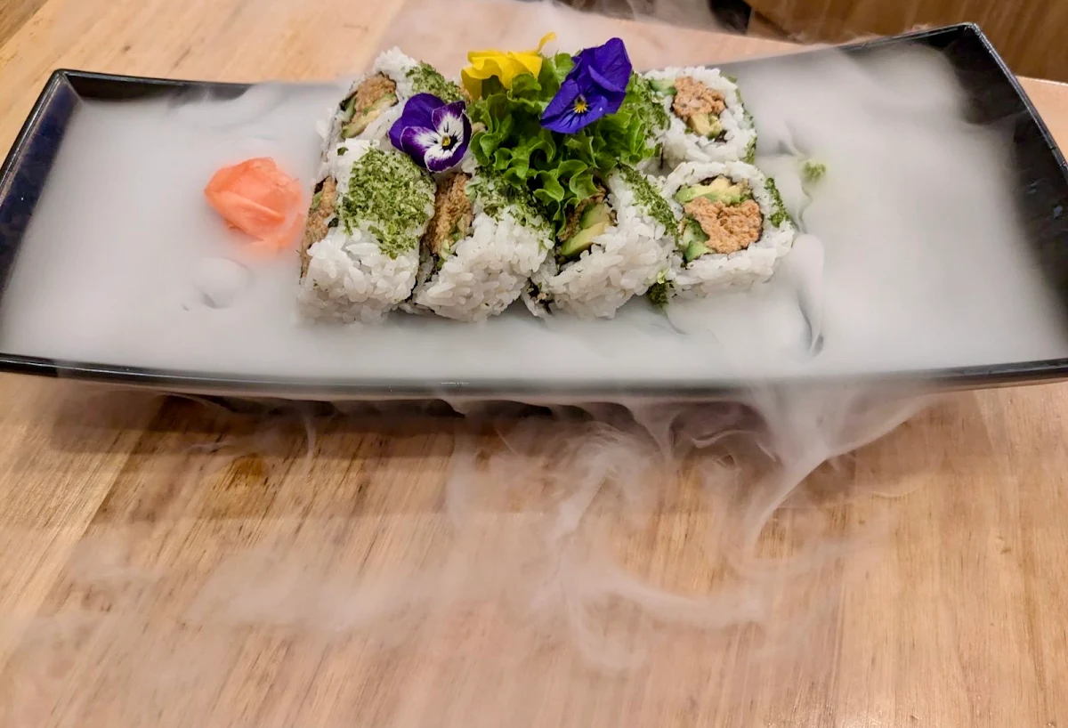 Highlights, Hi Sushi