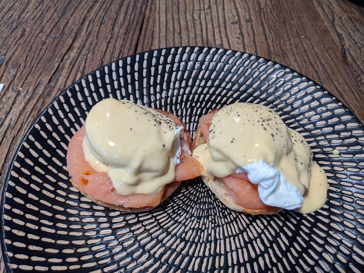 Eggs Benedict, Siborg Cafe