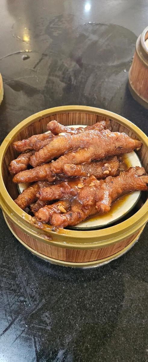 Steamed Chicken Feet