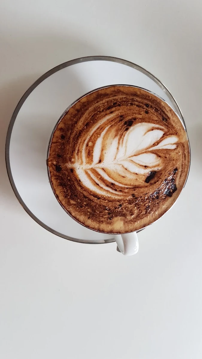 Highlights, Elim Cafe
