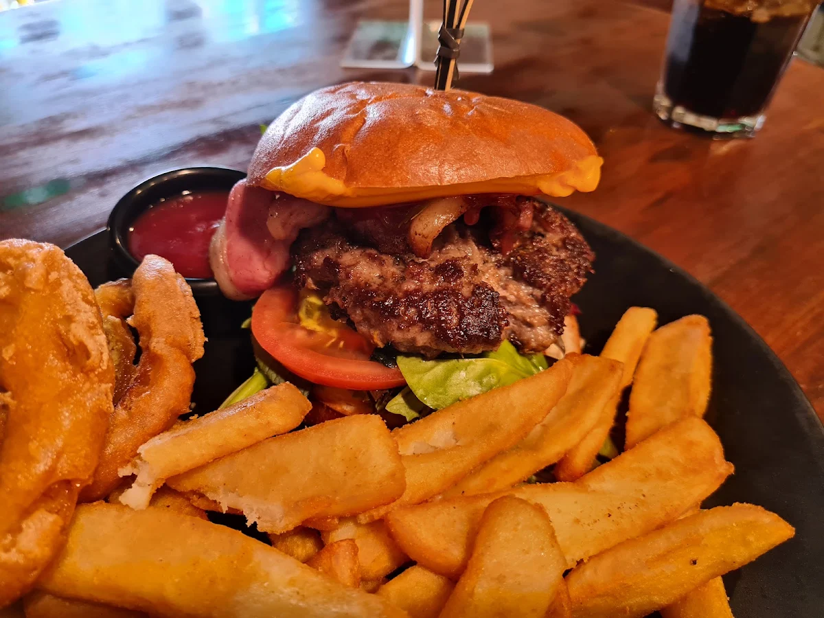 Beef & Bacon Cheeseburger