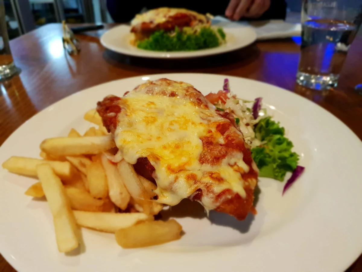 Highlights, Railway Hotel