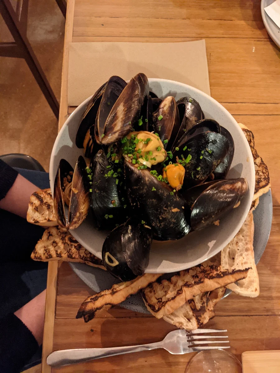 Mussels, Suburban Social Chapel Hill