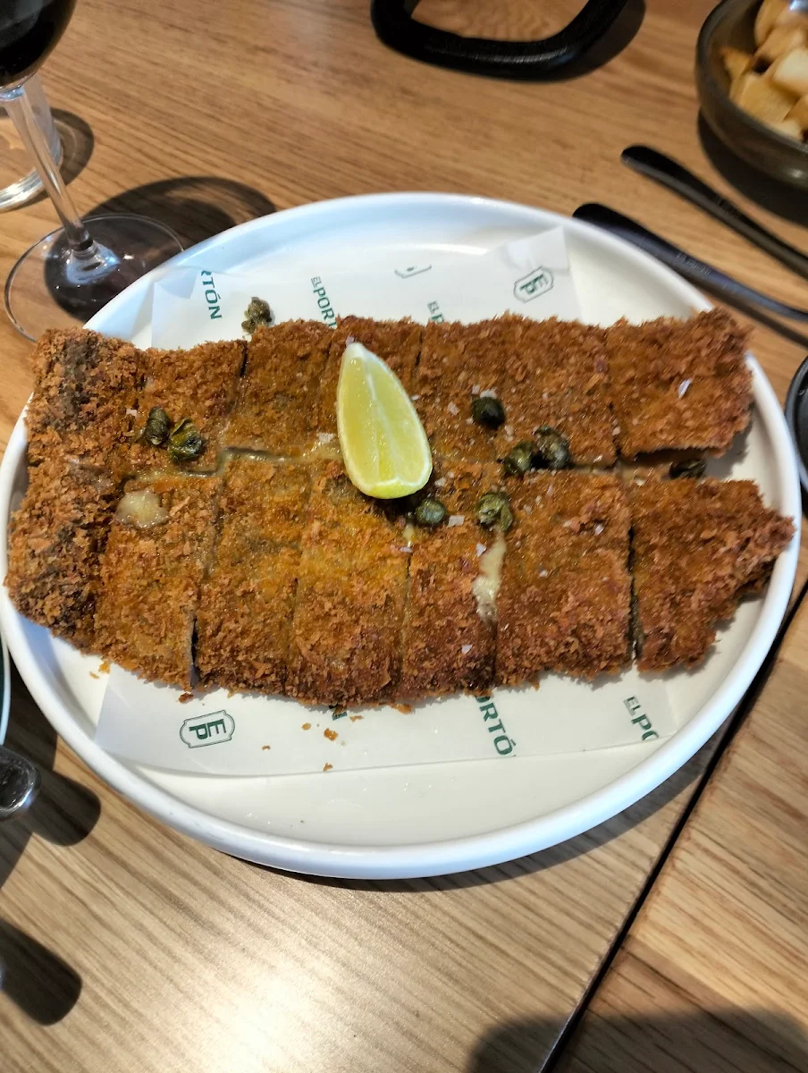 Highlights, El Porton