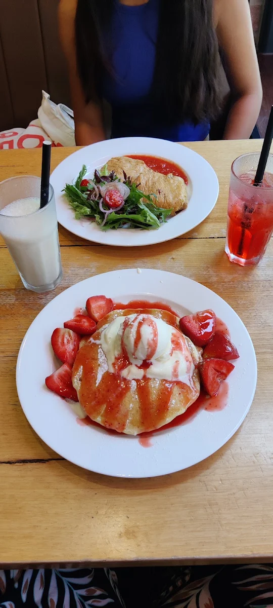 Strawberry Patch, Pancakes on the Rocks Darling Square