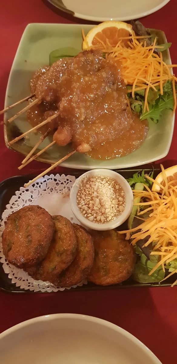 Highlights, Piyada Thai