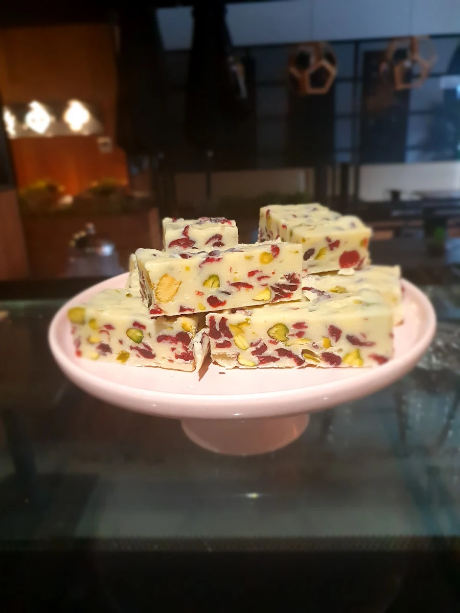 Highlights, Ternary Tuckshop