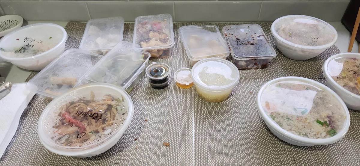 Highlights, Wok's N Dumplings
