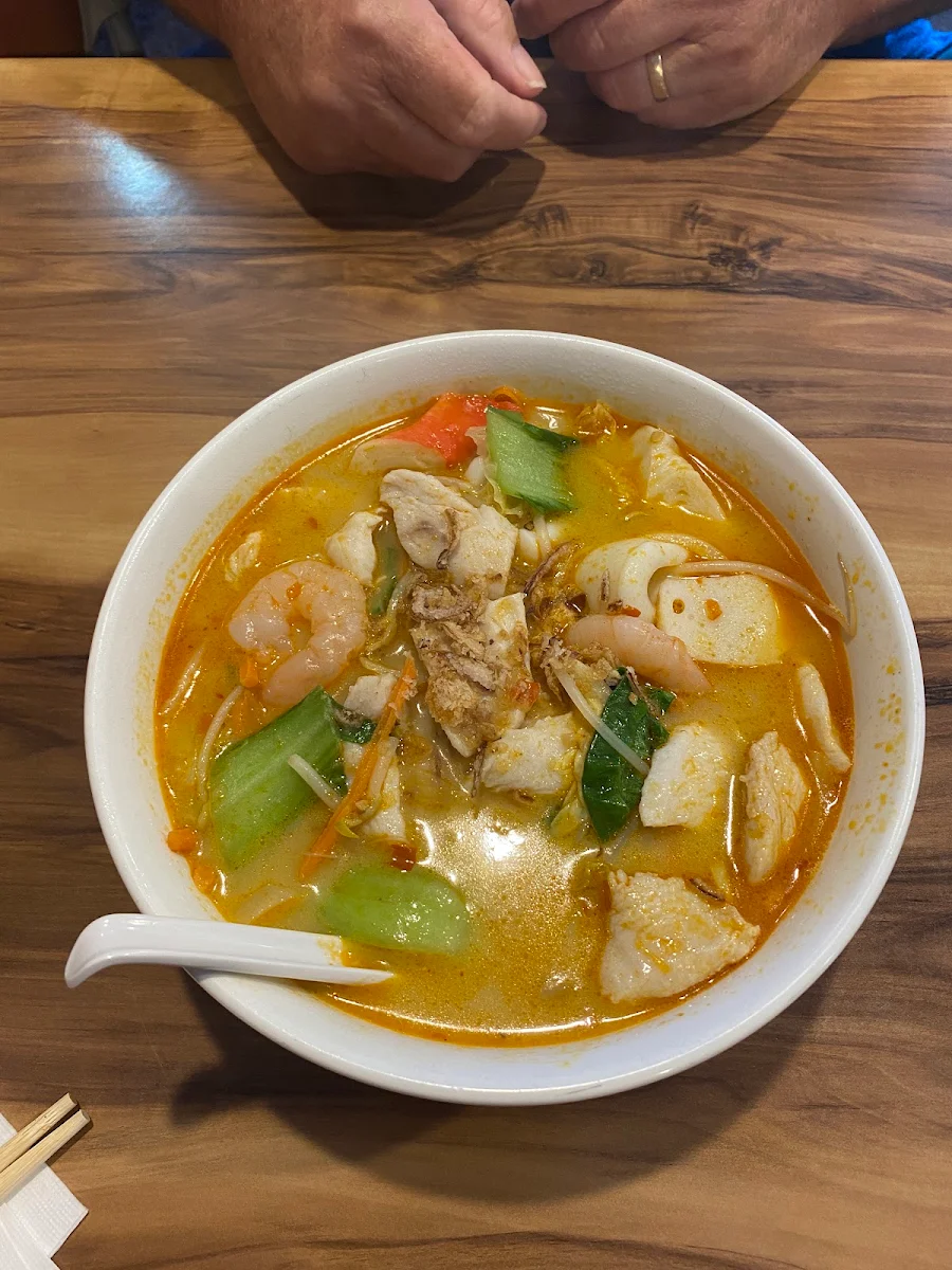 Highlights, Wok's N Dumplings