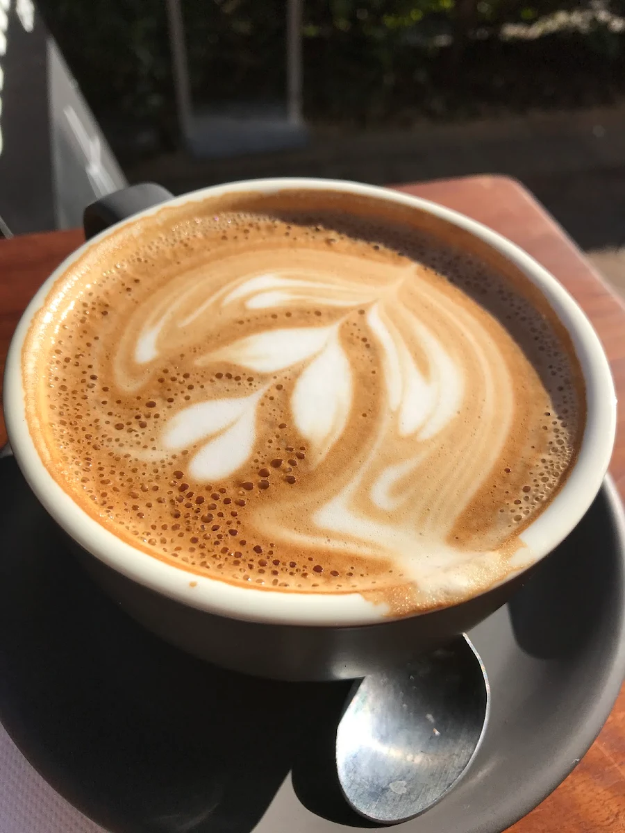 Flat White, Grind Cafe